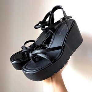 Madden Girl Steve Madden Black Platform Sandals Women's 8.5